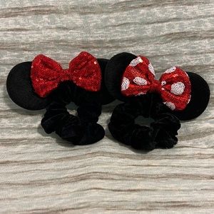 NWOT Minnie Mouse Scrunchies, set of Two
